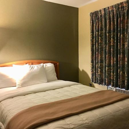 Scottish Inns Fayetteville Екстериор снимка